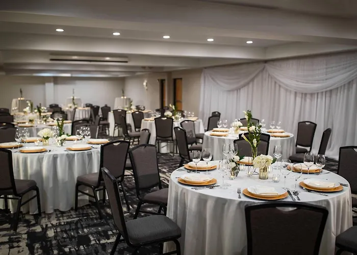 Renaissance Minneapolis 4*