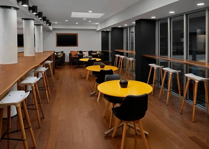Hotel Renaissance Minneapolis 4*