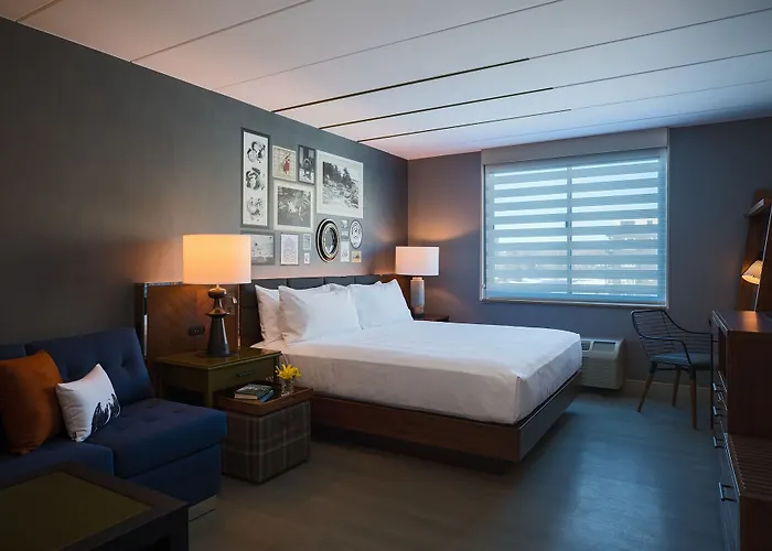 Renaissance Minneapolis Hotel